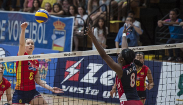 España vence 3-1 en un gran partido a República Dominicana 