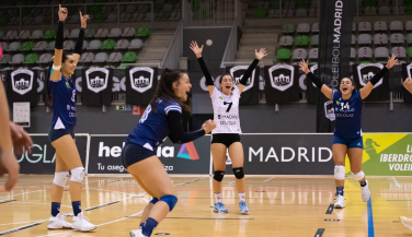 Madrid Chamberí vence claramente a Cajasol Voley 
