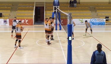 El Extremadura Badajoz vence y convence ante CyL Palencia