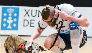 Rotogal Boiro Voleibol y la Asociación Protectora de Animales Moura lanzan una nueva iniciativa