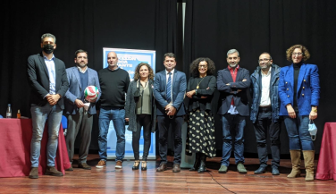 Boiro Voleibol Empresarial inició su andadura con una interesante mesa redonda