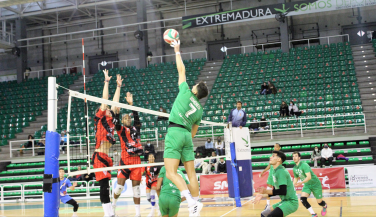 Victoria del Extremadura CCPH por 3-2 ante Club Vigo Voleibol