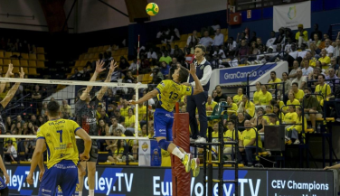 Un CV Guaguas combativo no puede con el muro turco y cede en el partido de ida de cuartos de final