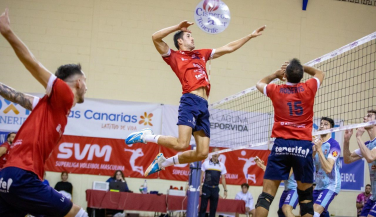 El mejor Cisneros Alter derrota a Grupo Herce Soria en cuatro sets