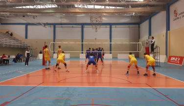 Triunfo por la vía rápida de Intasa San Sadurniño en Palencia