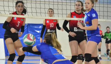 La lucha por alcanzar la Liga Iberdrola marca la Superliga Femenina 2