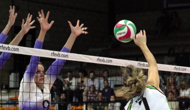 Apasionante encuentro entre Extremadura Arroyo y Feel Volley Alcobendas