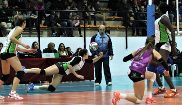 CVB Barça se impone en tres sets a Extremadura Arroyo 30