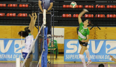 Naturhouse Ciudad de Logroño sufre para poner el 2-0 en la final 