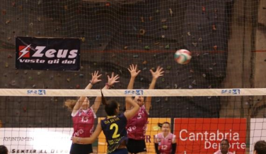 CV Torrelavega debuta con victoria ante Universidad de Valladolid