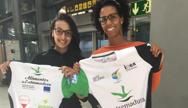 Extremadura Arroyo 30 ficha a las brasileñas Kamila Augusto y Gabriela Silva 