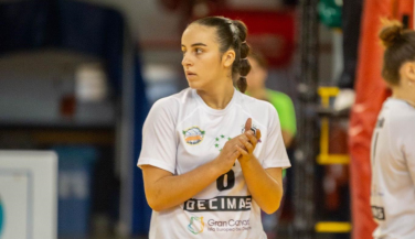 Laia Romero renueva con el CV Sayre y se prepara para liderar en una nueva temporada