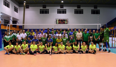 Los equipos de Superliga masculina preparan el inicio del torneo con amistosos
