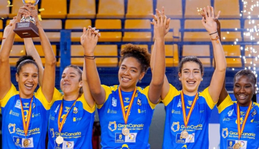 Irene Osayande entra en dinámica del primer equipo del CV Gran Canaria Urbaser