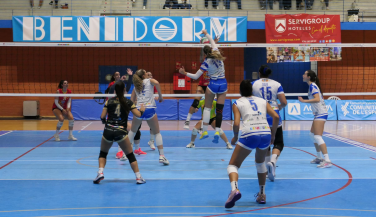 El Servigroup Playas de Benidorm vence con autoridad al CDU Atarfe y suma su cuarta victoria
