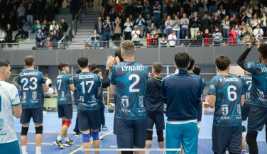 Volei Villena Petrer paga un frío inicio y pierde ante Arenal Emevé