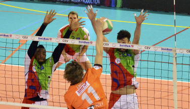 Los favoritos no ceden en la jornada de Superliga masculina