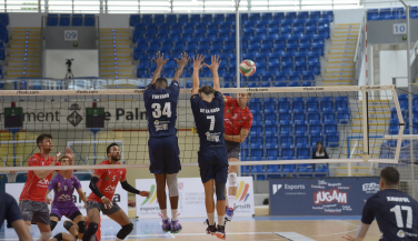 El Voley Palma cede ante el Conectabalear Manacor en el Trofeu Beewi Ciutat de Palma