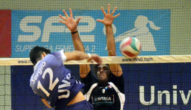 Intasa San Sadurniño derrota a domilicio a Universidad de Valladolid