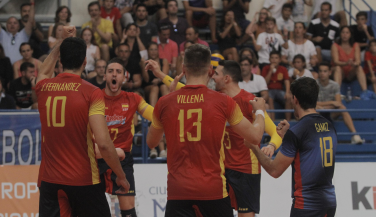 España solventa 3-1 un trabajado duelo ante Noruega en Melilla