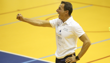 Guillermo Gallardo renueva su compromiso con Feel Volley Alcobendas