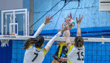 Fedes Ascensores La Laguna asalta la pista de Voleibol Astillero
