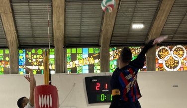 Unicaja Costa de Almería vence a Barça Voleibol en un duelo por los playoffs