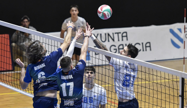 El espíritu combativo del Rotogal Boiro Voleibol es insuficiente para superar a un Palma que brilló 