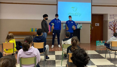 Sana el Hoy y el Boiro Voleibol se alían para combatir la obesidad infantil y la diabetes temprana