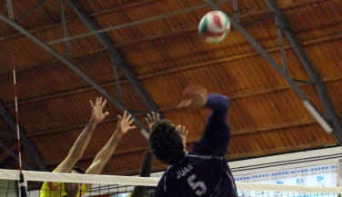 Ushuaïa Ibiza Voley derrota con claridad a Electrocash CCPH