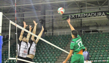 Derrota de Extremadura Cáceres PH frente a CV Sayre Bulcan Arte