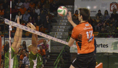 El duelo entre los primeros clasificados acapara la atención en la SVM junto a la lucha por playoffs