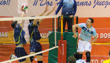 Gran partido en Los Montecillos, a pesar de la derrota del Fundación Cajasol Juvasa Voley ante Soria