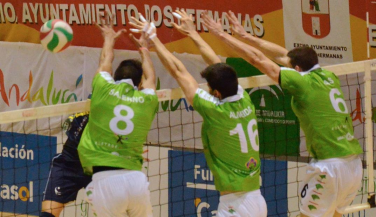 Invencible Cajasol Juvasa Voley en Los Montecillos