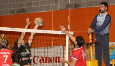 Victoria cómoda de CV Torrelavega ante el colista 
