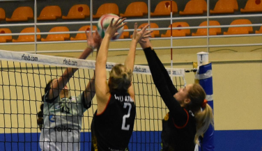 Enfrentamientos directos por el liderato en la Superliga Femenina 2
