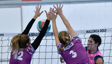 Cae la primera victoria para el Voley Ciutat Cide