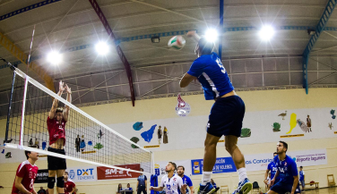 El Cisneros Alter vence en su cancha 3-2 al Xátiva Voleibol 