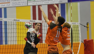 Victoria del Voleibol Dumbría 3-0 ante CV Oleiros