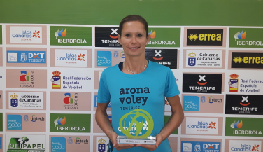 La receptora de Arona Tenerife Sur, Elzbyeta Nykiel, MVP del primer fin de semana de semifinales