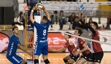 Dos grupos igualados llenan de emoción la Superliga Masculina 2