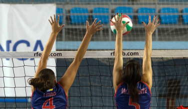 CV Elche Viziusport se aferra al liderato de la fase de ascenso  