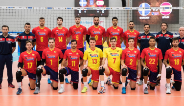 España sufre para debutar con victoria en el Premundial (3-2) 