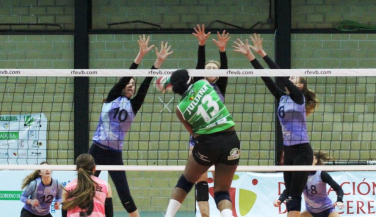 Extremadura Arroyo no puede culminar su juego y pierde 1-3 ante la mayor eficacia de Feel Volley Alc