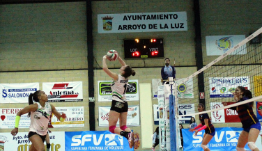 La victoria de Extremadura Arroyo sobre CVB Barça aprieta la lucha por evitar el descenso