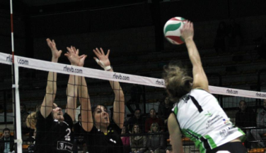 Extremadura Arroyo 30 remonta un 0-2 en contra y bate a VP Madrid