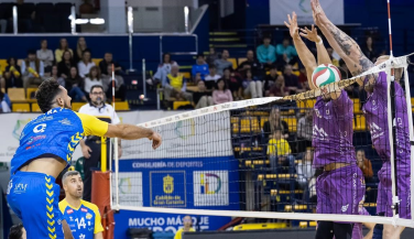 CV Guaguas tumba al CV Manacor y sigue intratable