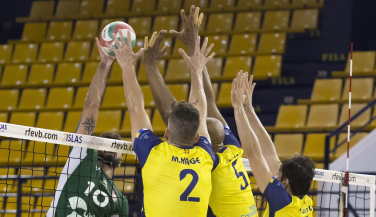 El CV Guaguas se aferra al liderato con un triunfo sin paliativos ante Unicaja 