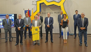 El presidente del Cabildo de Gran Canaria recibió al CV Guaguas en la Casa Palacio