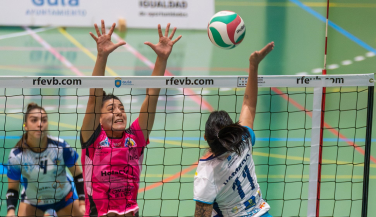 Los primeros clasificados no perdonan en la Superliga Femenina 2